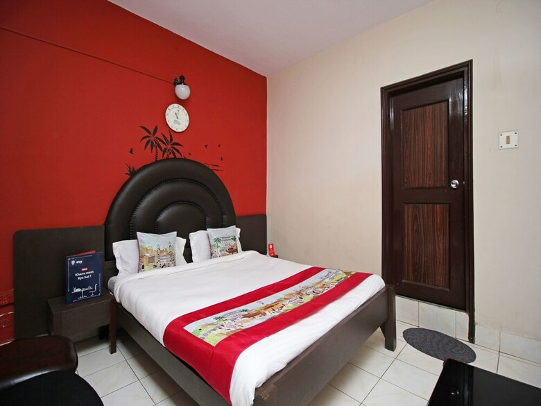 Oyo 5837 Hotel Castle