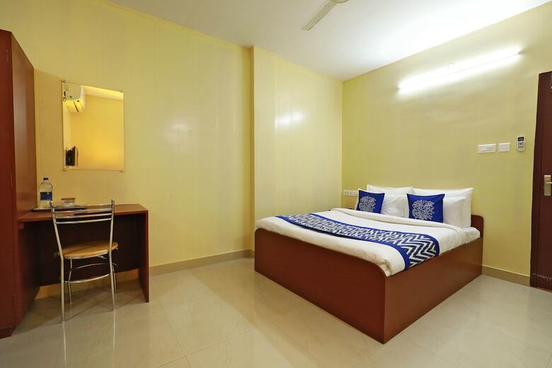Hotel Oyo 6725 Palm Inn