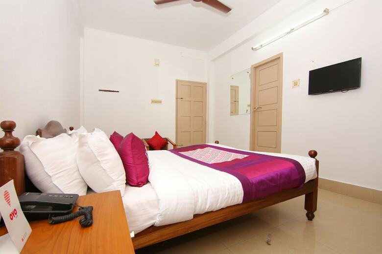 Oyo 6712 Hotel Malabar House