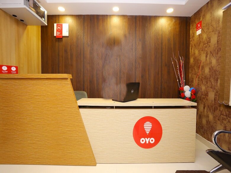 Oyo 9620 Hotel Emza Residency