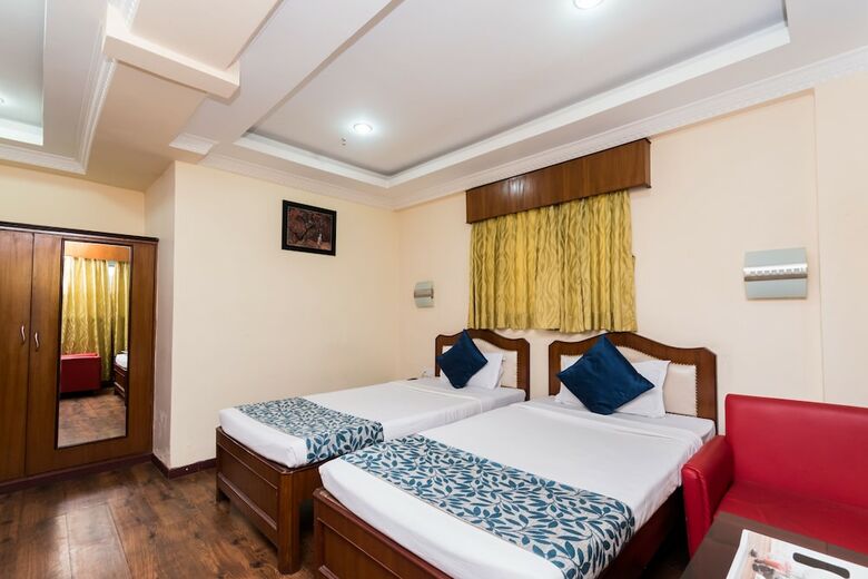 Hotel Oyo 867 Marina