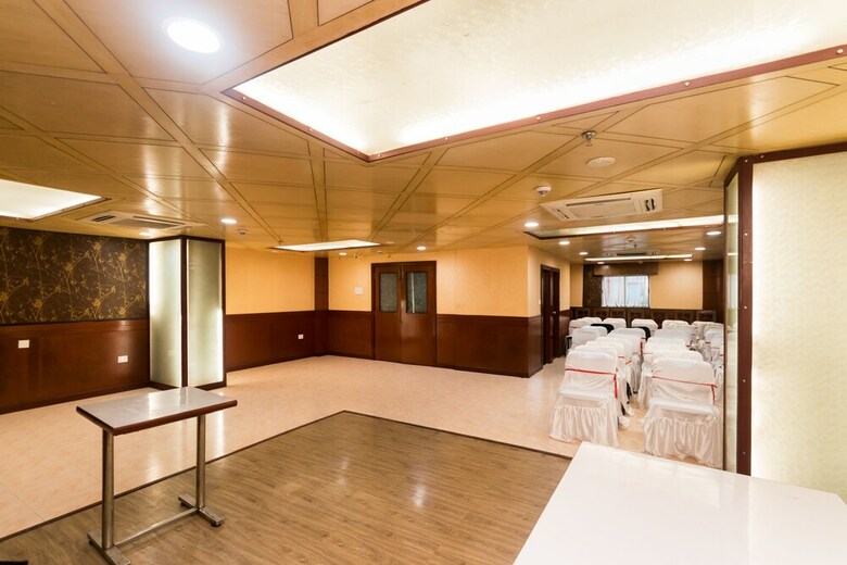 Hotel Oyo 867 Marina