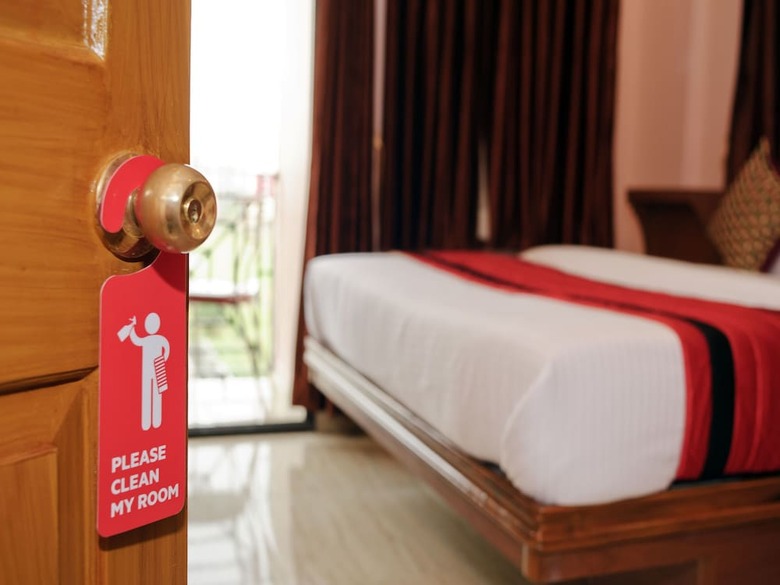 Hotel Oyo 8471 Sushama Accommodations Newtown
