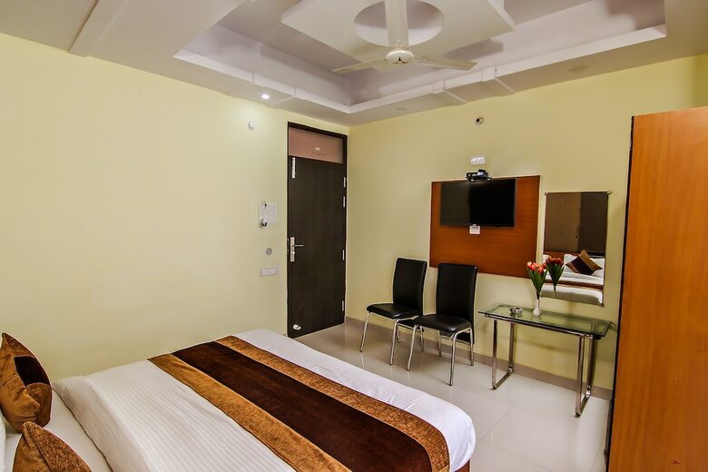 Oyo 6806 Hotel Bodhi Inn
