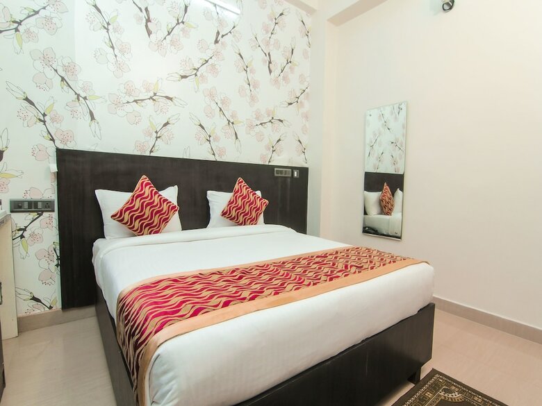 Oyo 8680 Hotel Vaishnavi Inn