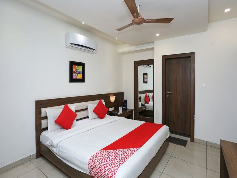Oyo 5758 Hotel Square 36