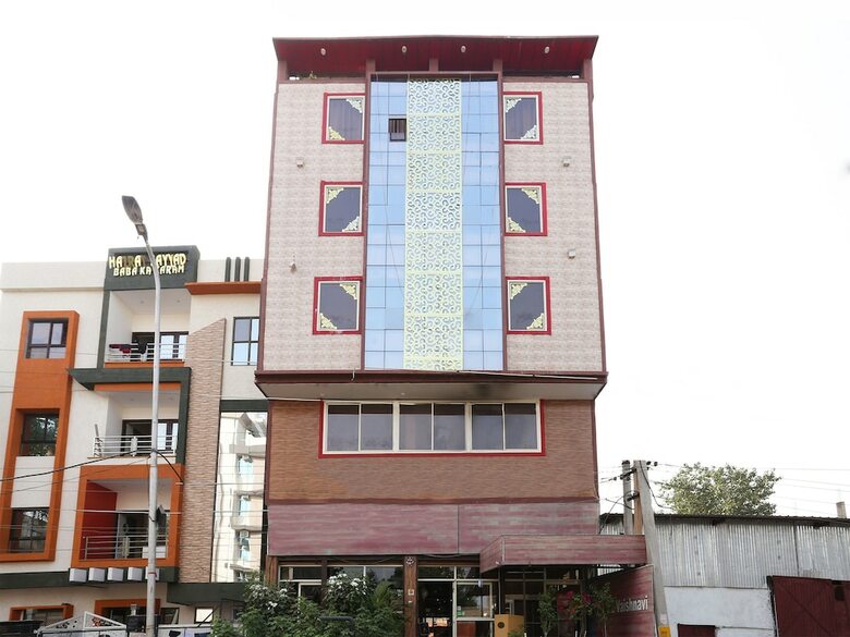 Oyo 10137 Hotel Vaishnavi