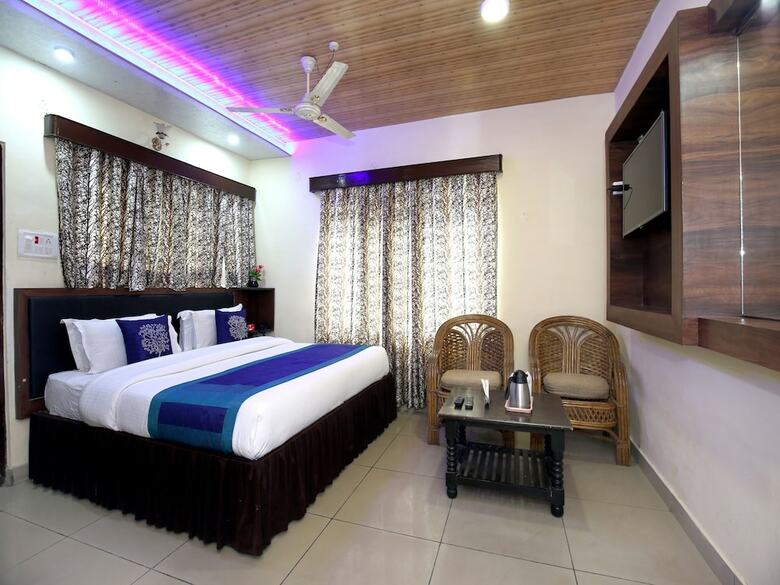 Oyo 9942 Hotel Ravine