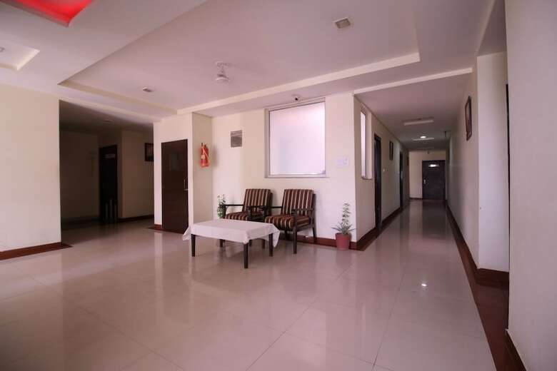 Oyo 8177 Hotel Silver Oak