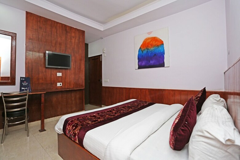 Hotel Oyo 9546 Mall Road