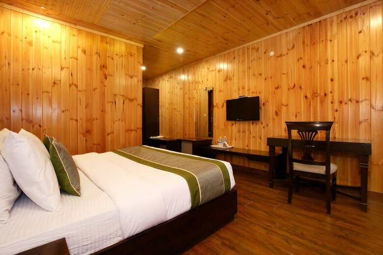 Oyo 10109 Hotel River Regency