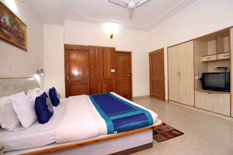 Villa Oyo 10208 Home Valley View 2bhk Kasauli