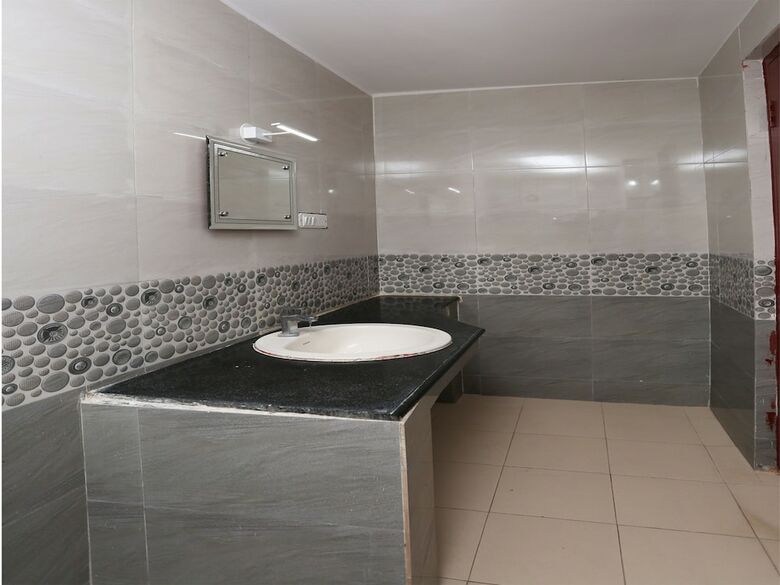 Oyo 9904 Vyshakh Hotel