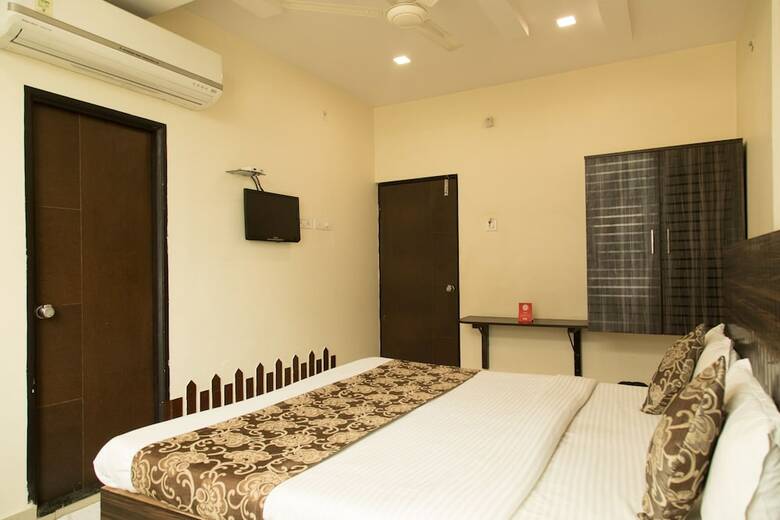 Oyo 2493 Hotel K P Inn