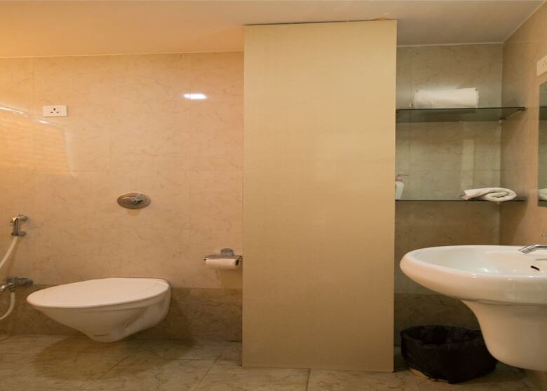 Oyo 2493 Hotel K P Inn