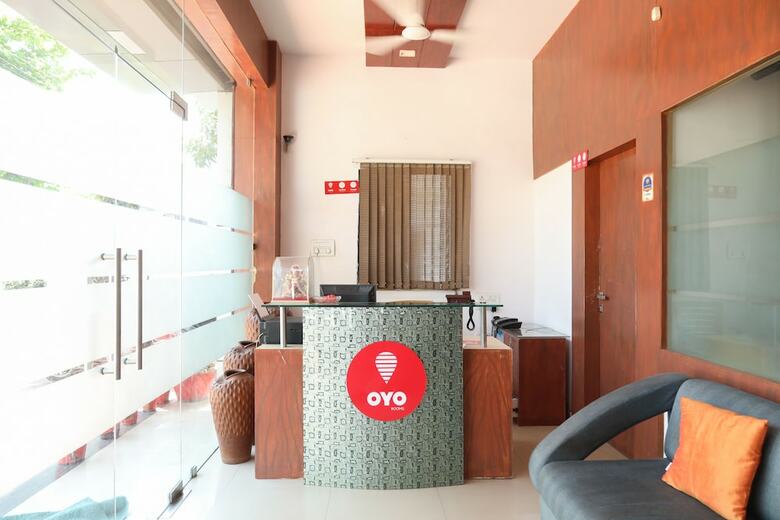 Oyo 6433 Hotel Check Inn
