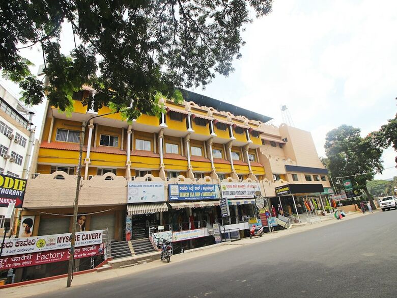 Oyo 9610 Hotel Mb International