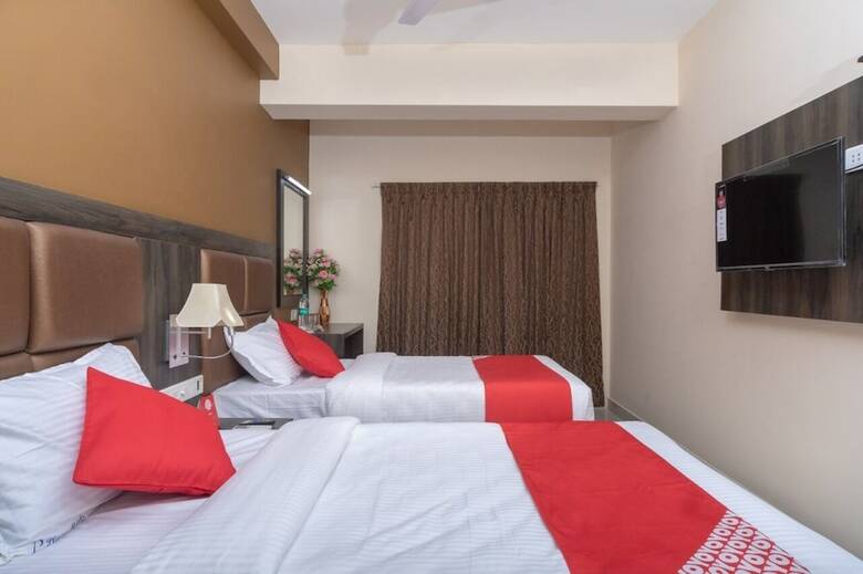 Plazza Hotel , Trichy