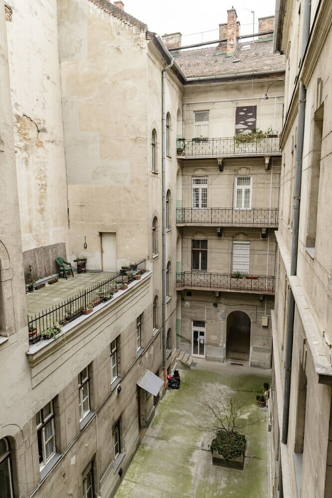 Apartamentos Pelicanstay In Buda Historical District