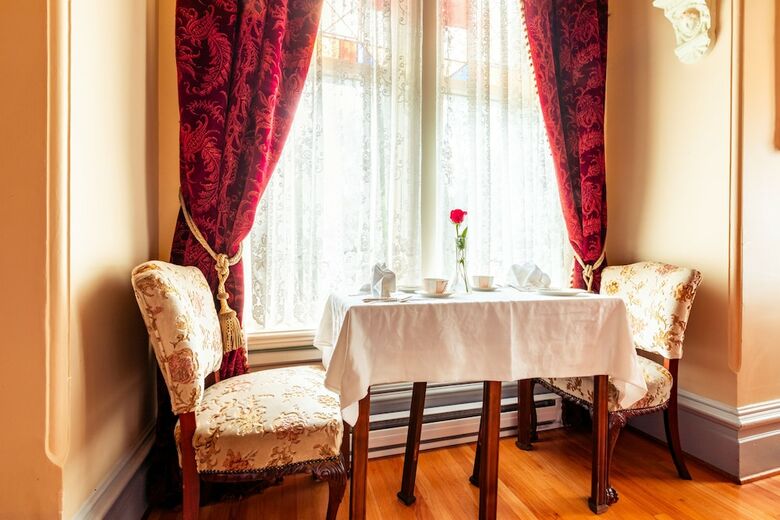 Bed & Breakfast Amethyst Inn At Regents Park
