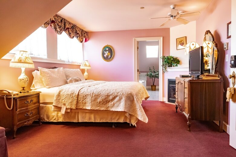 Bed & Breakfast Amethyst Inn At Regents Park