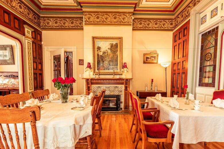 Bed & Breakfast Amethyst Inn At Regents Park