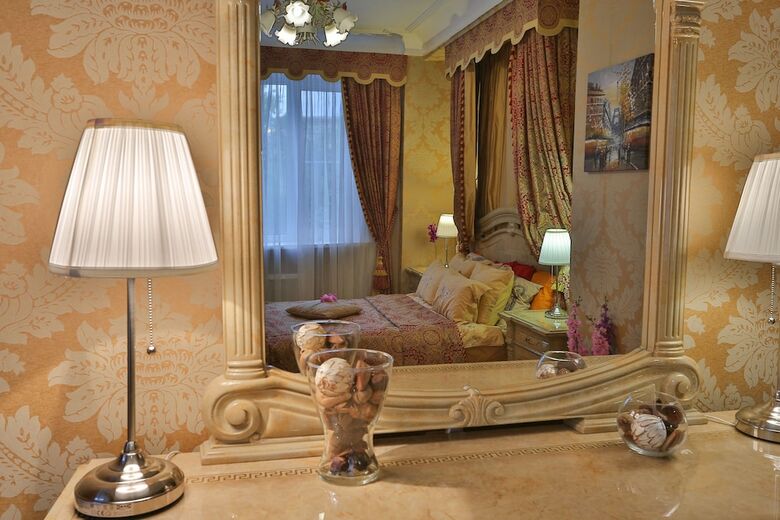 Lakshmi Apartment Boulevard 3-bedroom