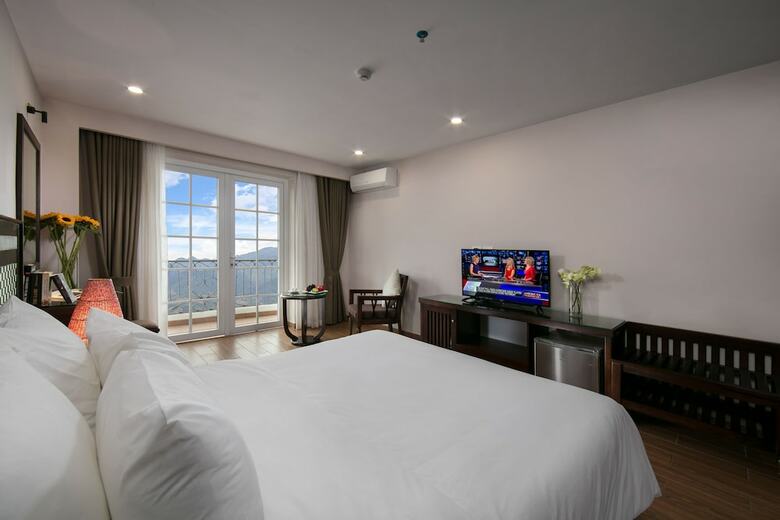 Azure Sapa Hotel