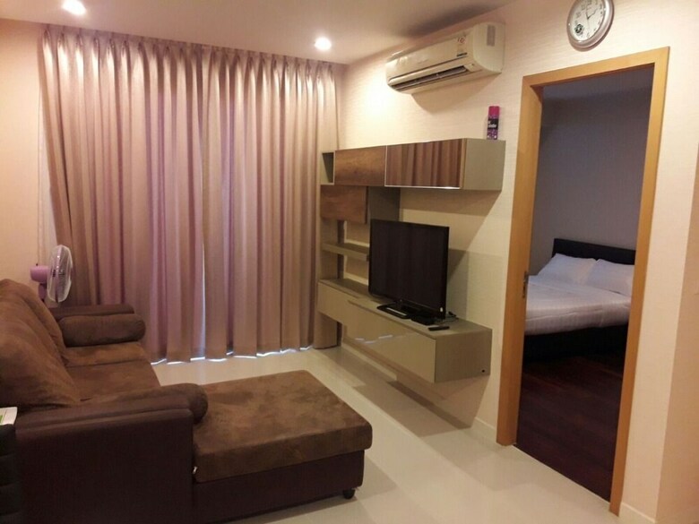 High Floor Near Petchaburi Mrt 1br