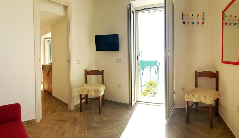 Amalfi Hills Country Hotel
