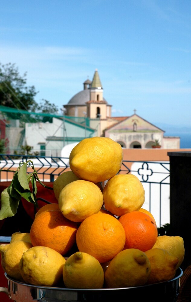 Amalfi Hills Country Hotel