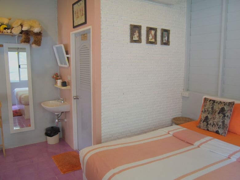 Hotel Tahjeen River Home