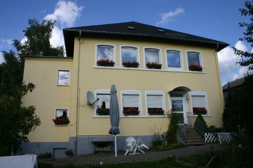 Hotel-pension "alte Schule"