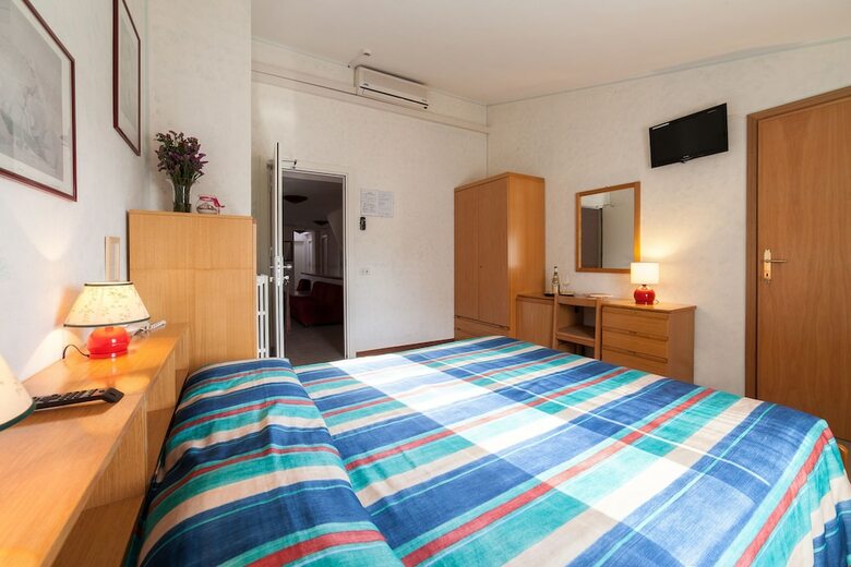 Hotel Villa Tirreno