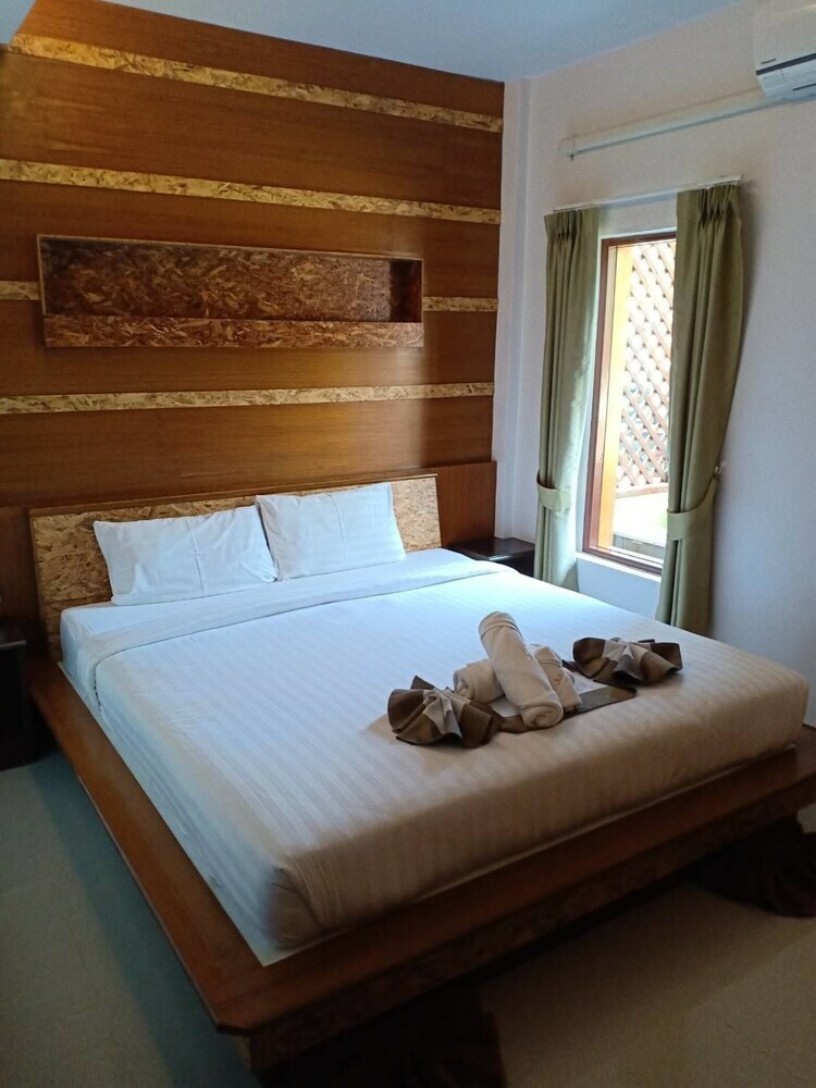 Hotel The Peace Tara House