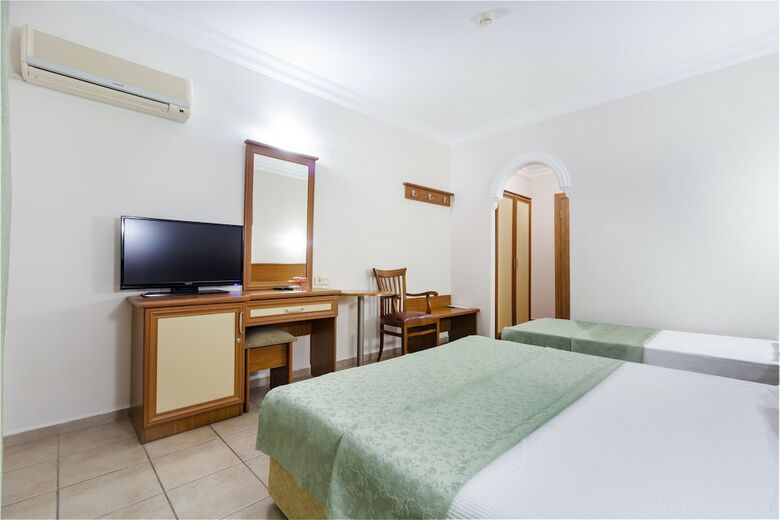 Alanya Beach Hotel
