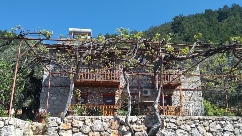 Bed & Breakfast Faralya Limon Hotel