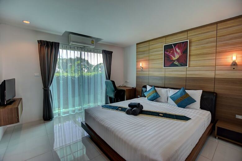 Hotel Pool Access 89 At Rawai