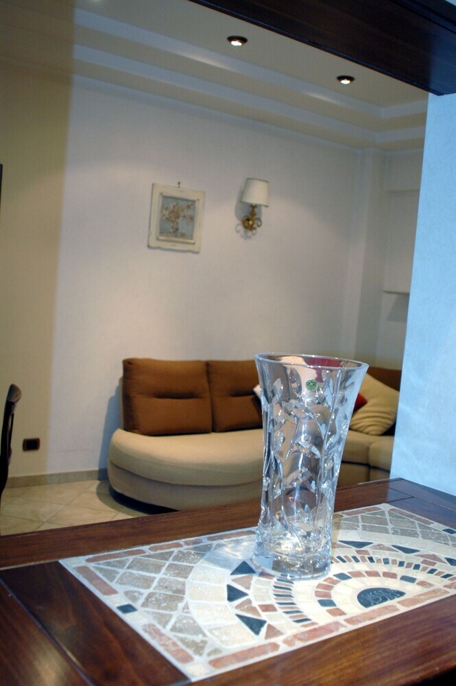 Luxury Apartment In Rome