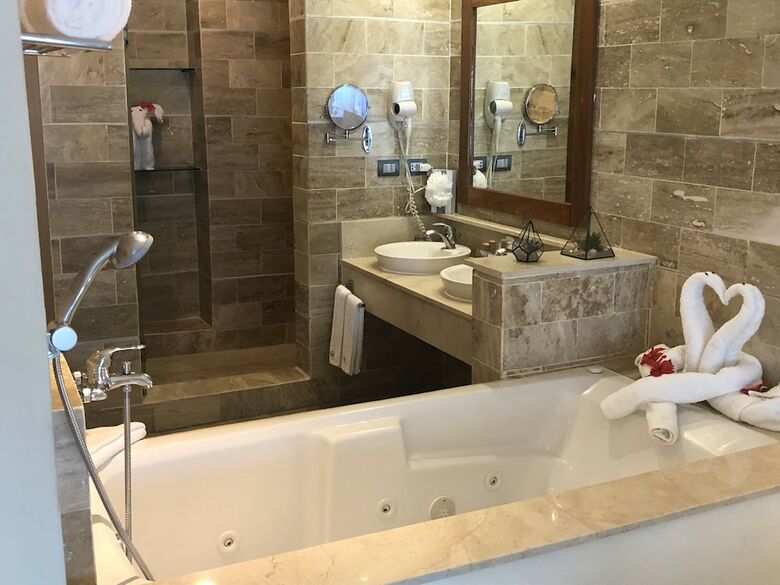 Hotel Lifestyle Kosher Cofresi Suites