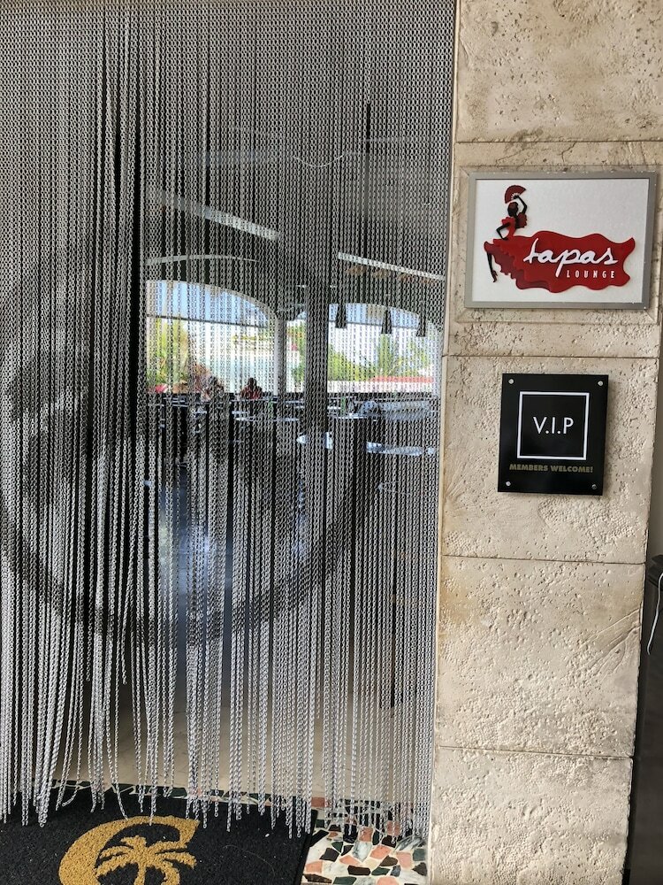 Hotel Lifestyle Kosher Crown Suites