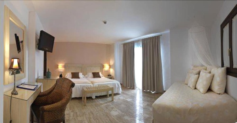 Hotel Do�a Lola Zahara