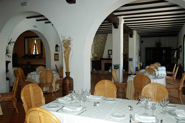 Hostal Do�a Lola Marina