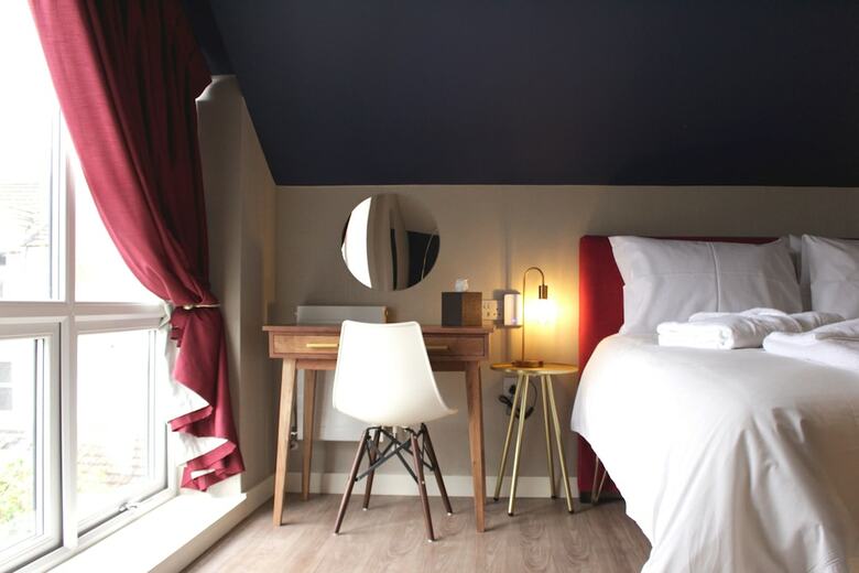 Hotel Aaron Wise - 62 Plantagenet Street