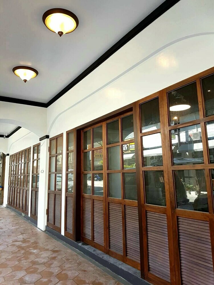 Hostal Phoenix Hostel