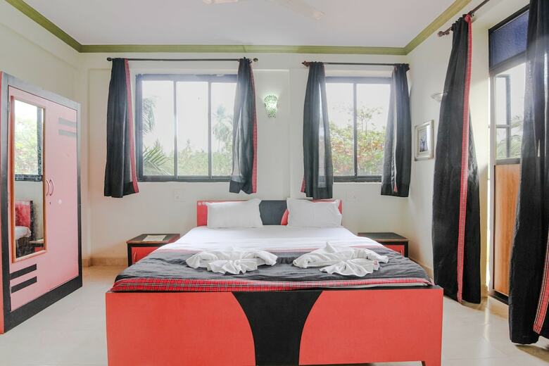Hotel Morjim Bay Resorts