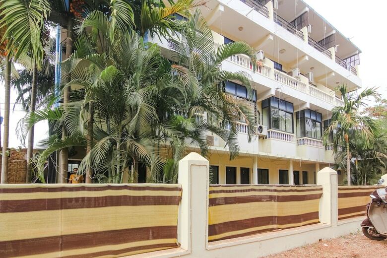Hotel Morjim Bay Resorts