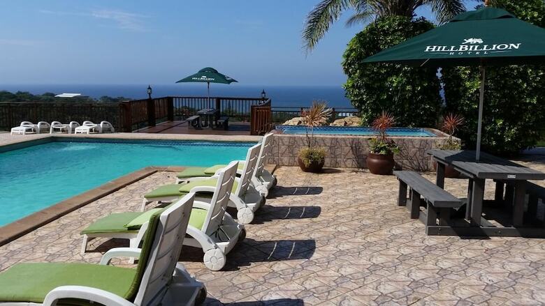 Hotel Hillbillion Estate