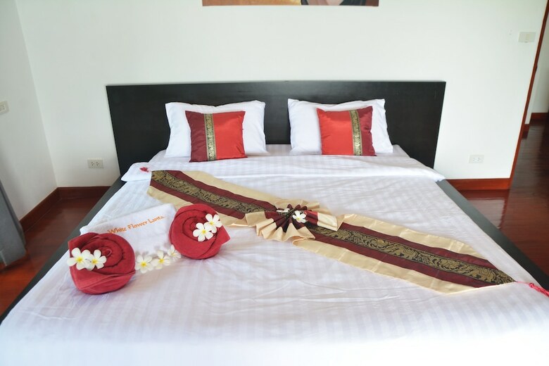 Apartamentos White Flower Lanta