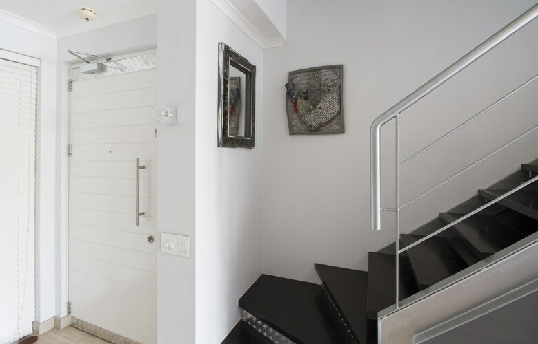 Aparthotel Trendy 1-br City Center Apt